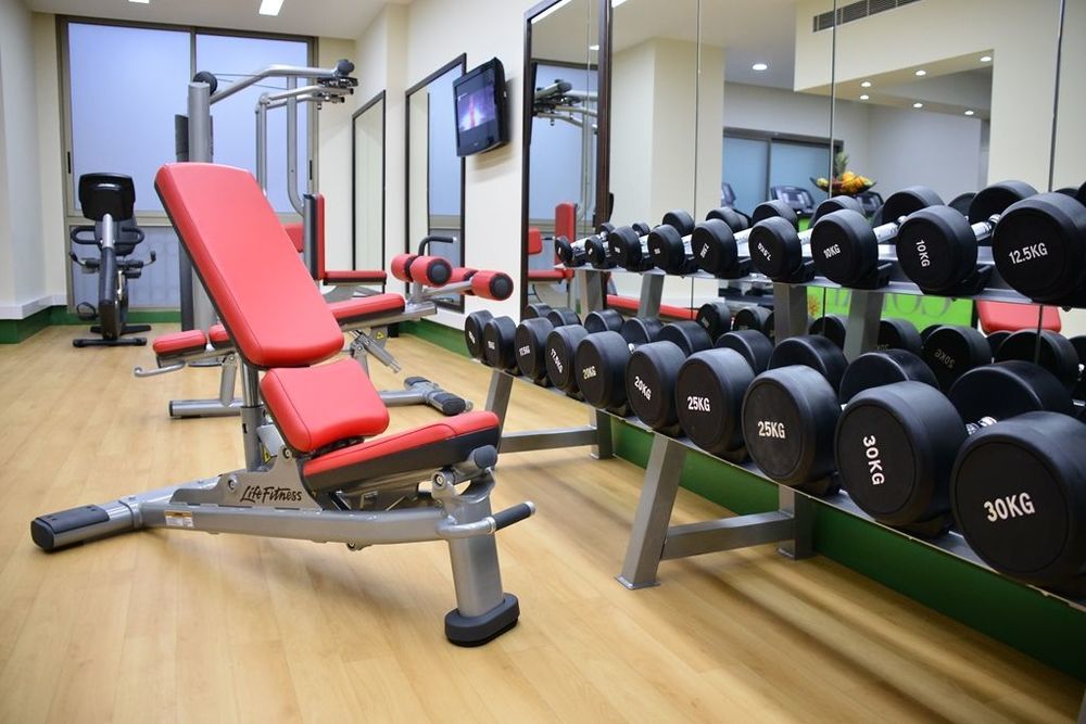 Coral Beirut Al Hamra Hotel エクステリア 写真