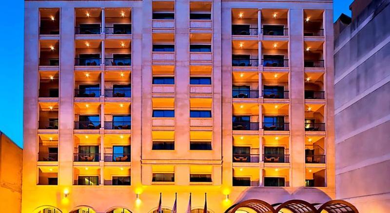 Coral Beirut Al Hamra Hotel エクステリア 写真