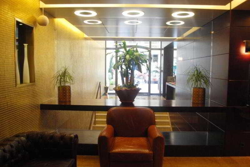 Coral Beirut Al Hamra Hotel エクステリア 写真