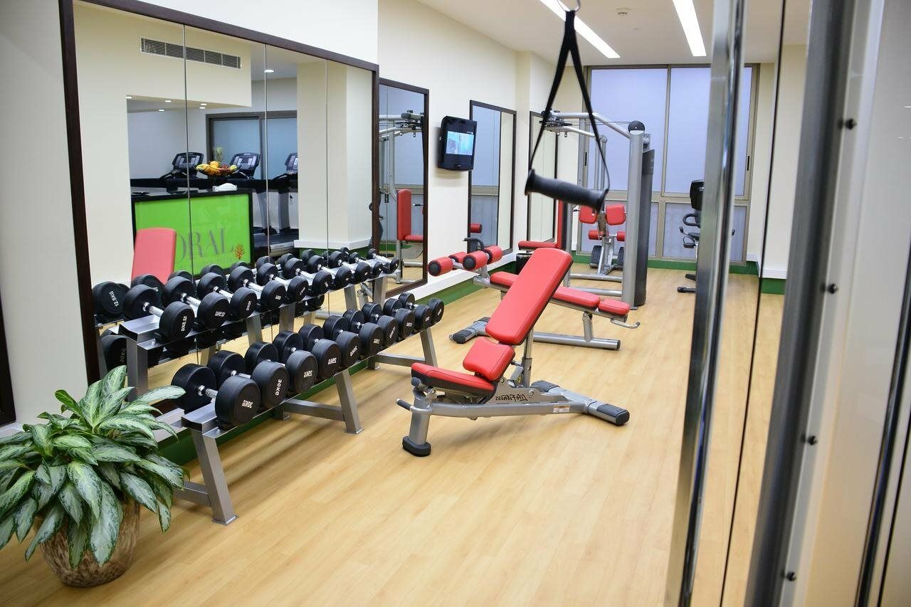 Coral Beirut Al Hamra Hotel エクステリア 写真