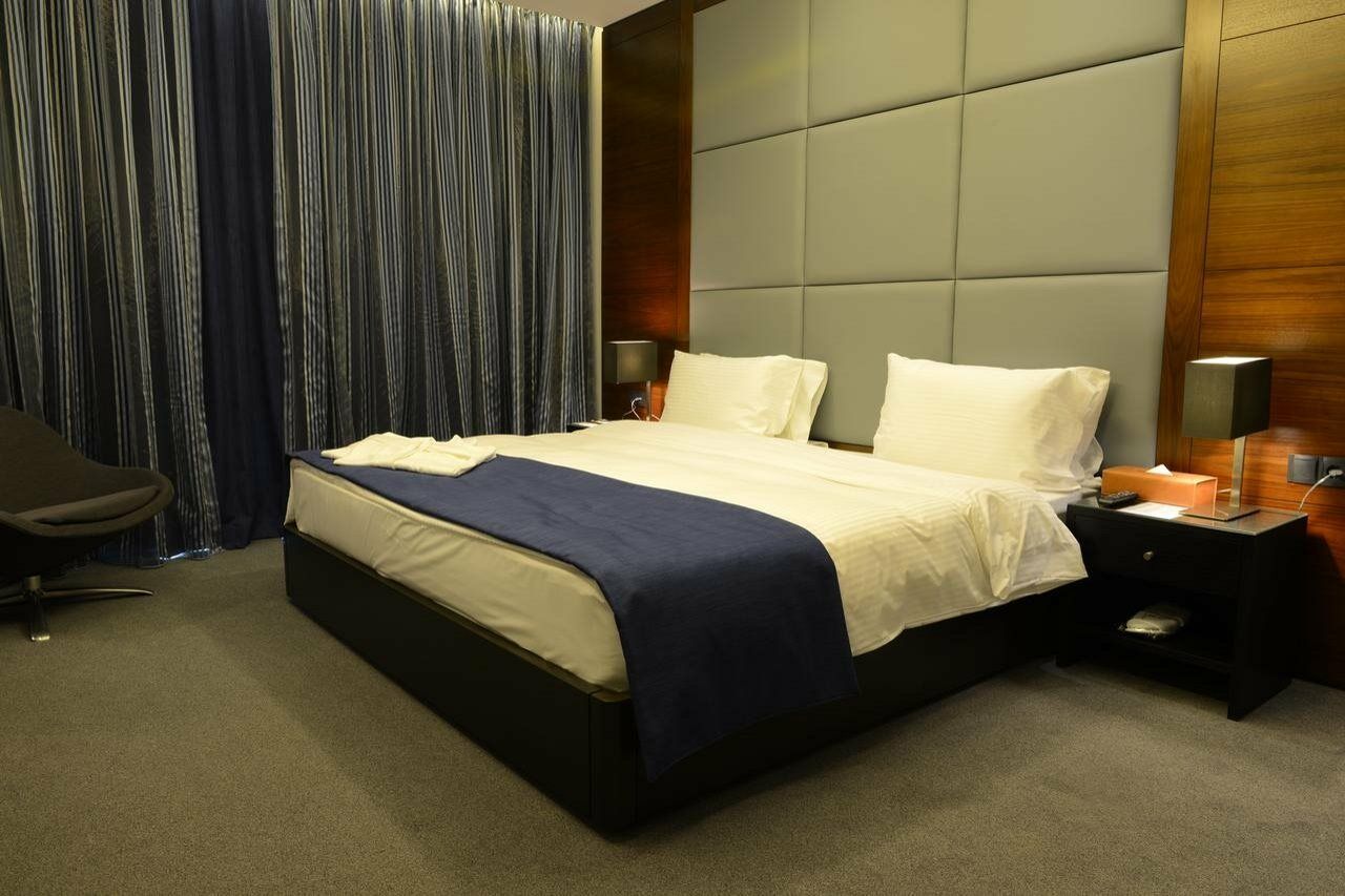 Coral Beirut Al Hamra Hotel エクステリア 写真